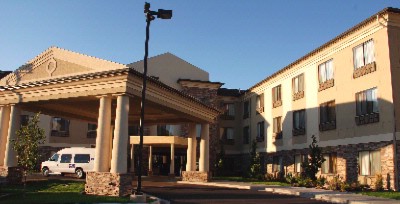 Holiday Inn Express - The Hotel Entrance