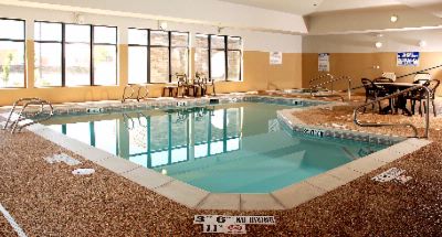 Holiday Inn Express - Year-round Indoor Heated Pool And Spa