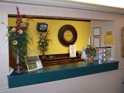 The Country Hearth Inn - 