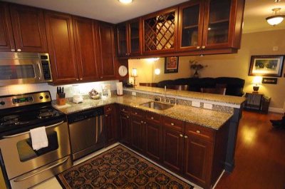 Ga Gameday Center - All Units Have Full Kitchen Furnished With Cookware And Dinnerware