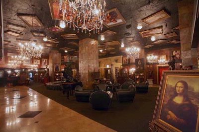 Artisan Lobby