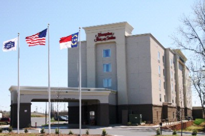 Hampton Inn & Suites Charlotte Airport