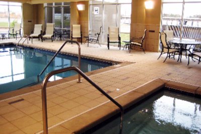 Hampton Inn & Suites Charlotte Airport - Indoor Heated Pool And Spa