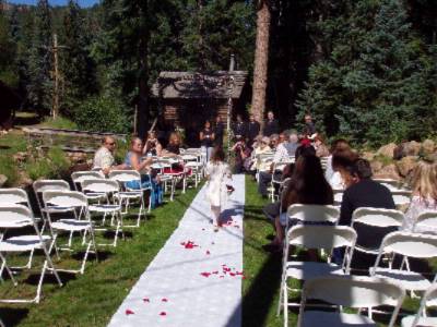 Brook Forest Inn - Wedding In Private Gardens