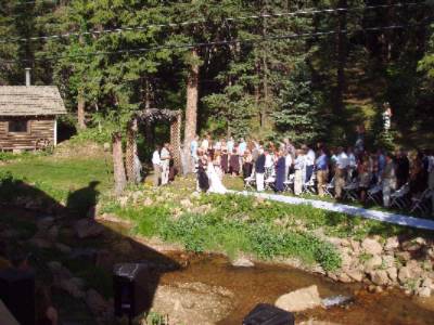 Brook Forest Inn - Wedding In Private Gardens