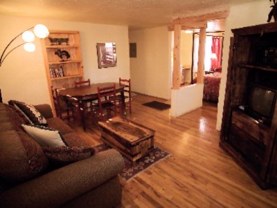 Casa Del Toro Inn & Suites - 