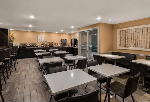 Ramada Galena & Indulge Day Spa - 