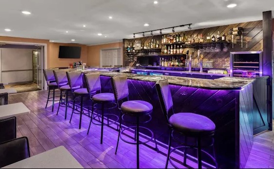 Ramada Galena & Indulge Day Spa - 
