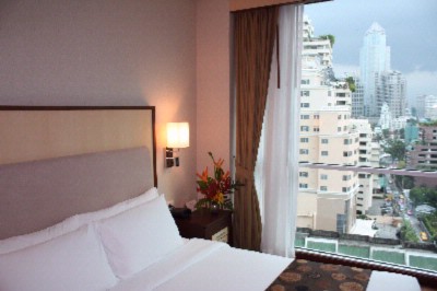 Adelphi Suites Bangkok - Executive Suite - Bedroom