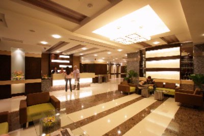 Adelphi Suites Bangkok - Lobby