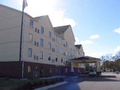 Hawthorn Suites - Outside Shot