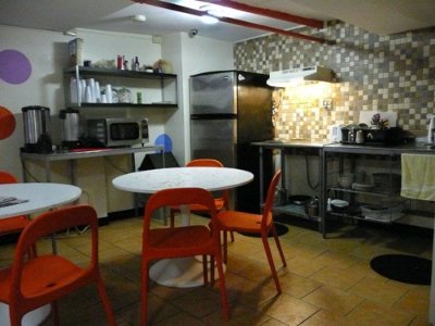 Spot Hostel Chelsea - Full Kitchenette Facility