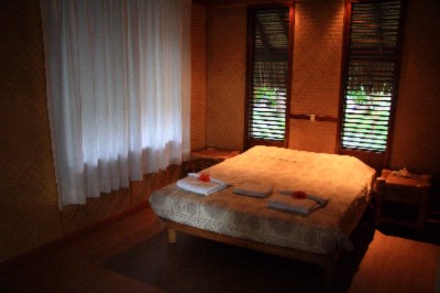 Eden Beach Hotel Bora Bora - Bungalow Interior