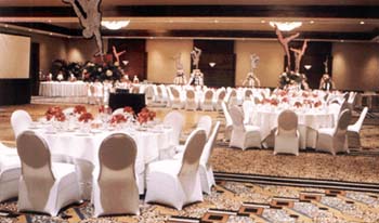 Hilton Woodland Hills - 