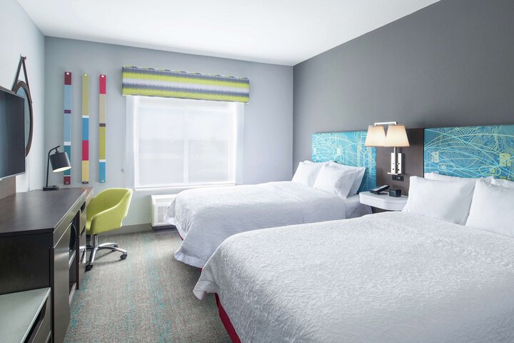 Hampton Inn & Suites