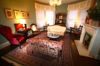C. W. Worth House Bed & Breakfast - 