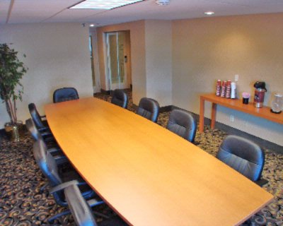 Comfort Inn Utica - Boardroom For 10 People Available