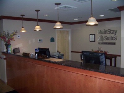 Mainstay Suites - Front Desk