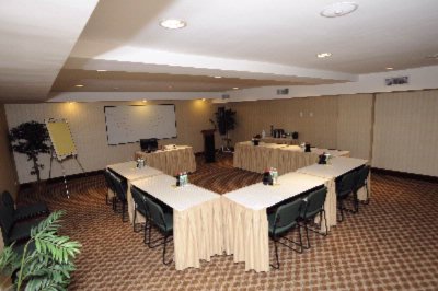 Verve Hotel An Ascend Collection - Meeting Room- U Style Set Up