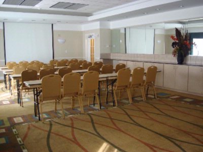 La Quinta Inns & Suites - 