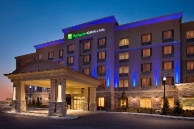 Holiday Inn Express & Suites Vaughan Southwest - The Brand New Holiday Inn Express & Suites Vaughan-southwest