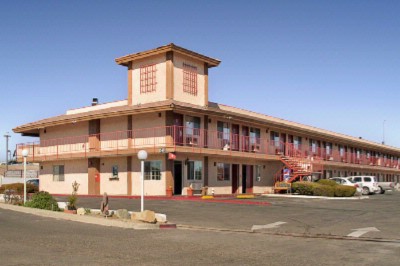 Days Inn & Suites - 