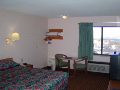 Travelodge - 1 King Room
