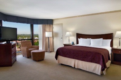 Hilton Charlotte University Place - 4 Parlor Suites