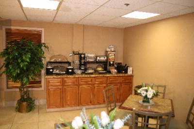 Comfort Inn Livonia - Breakfast Area