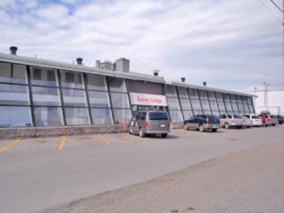 Econo Lodge - 