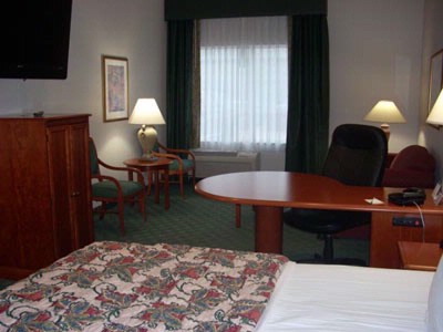 La Quinta Inn & Suites - 