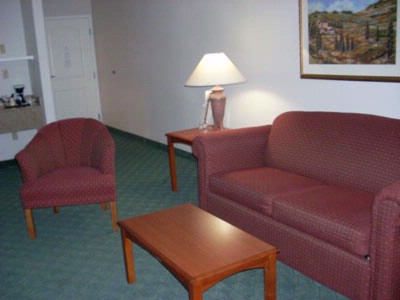 La Quinta Inn & Suites - 