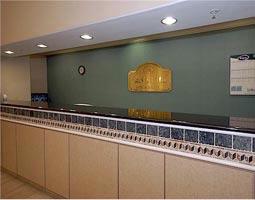 La Quinta Inn & Suites - Open 24 Hours
