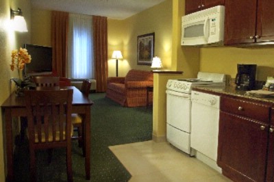 Towneplace Suites by Marriott - Two Bedroom Kitchen