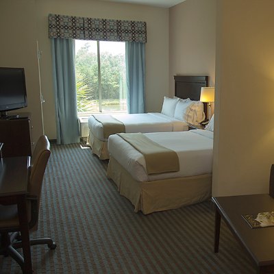 Comfort Suites Magnolia Greens - 
