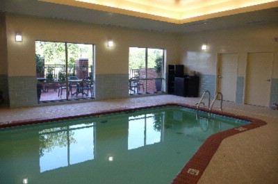 Comfort Suites Magnolia Greens - 