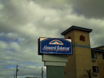 Howardjohnson - Front