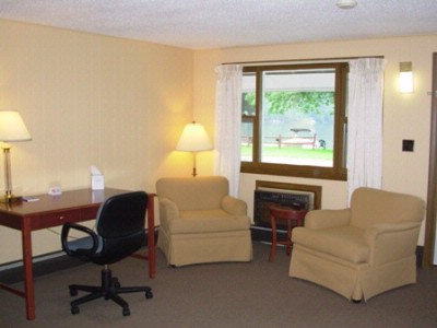 Red Carpet Inn on the Lake - 2 Bedroom Efficiency - Living Area - Lakefront
