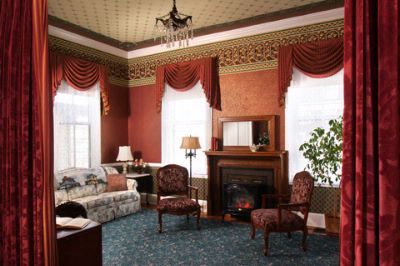 The Queen Victoria B & B - The King Edward Suite Is Incredible