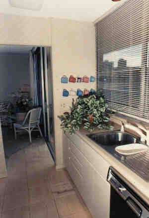 Waikiki Beach Condominium Suites - 