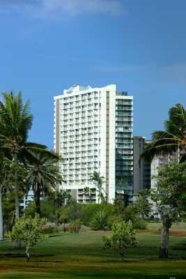 Waikiki Beach Condominium Suites - 