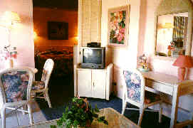 Waikiki Beach Condominium Suites - 
