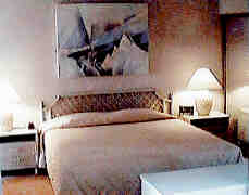 Waikiki Beach Condominium Suites - 