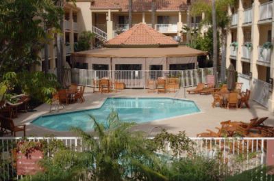 Radisson Suite Hotel Rancho Bernardo - Courtyard