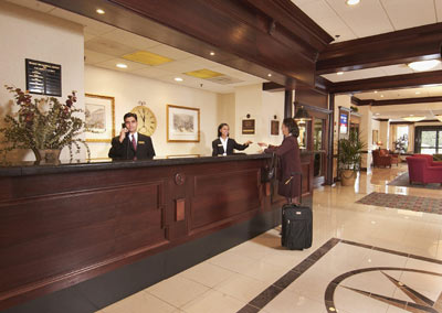 Holiday Inn National Airport - 