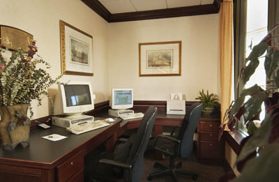 Holiday Inn National Airport - 