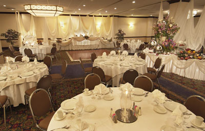 Holiday Inn National Airport - 