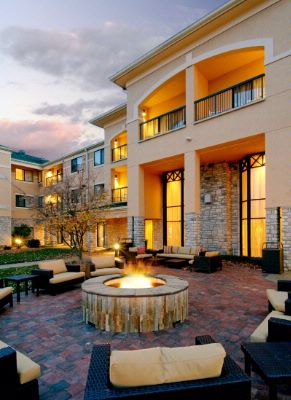 Courtyard by Marriott - 