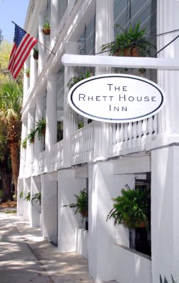 Rhett House Inn Exterior
