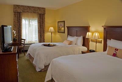 Hampton Inn & Suites North Charleston / Univ. Blvd - 